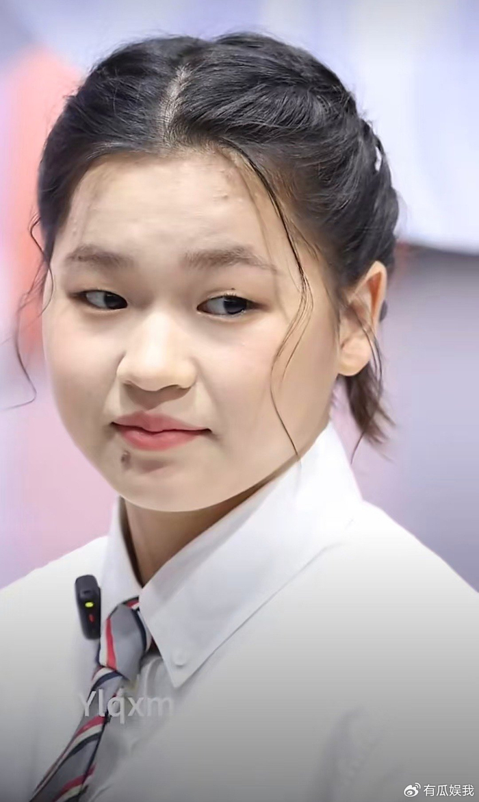 又胖了,亮相上海,全红婵发声,官宣决定,家人支持,陈若琳祝福|全运会|跳水队|运动员|广告|田亮_新浪体育_新浪新闻